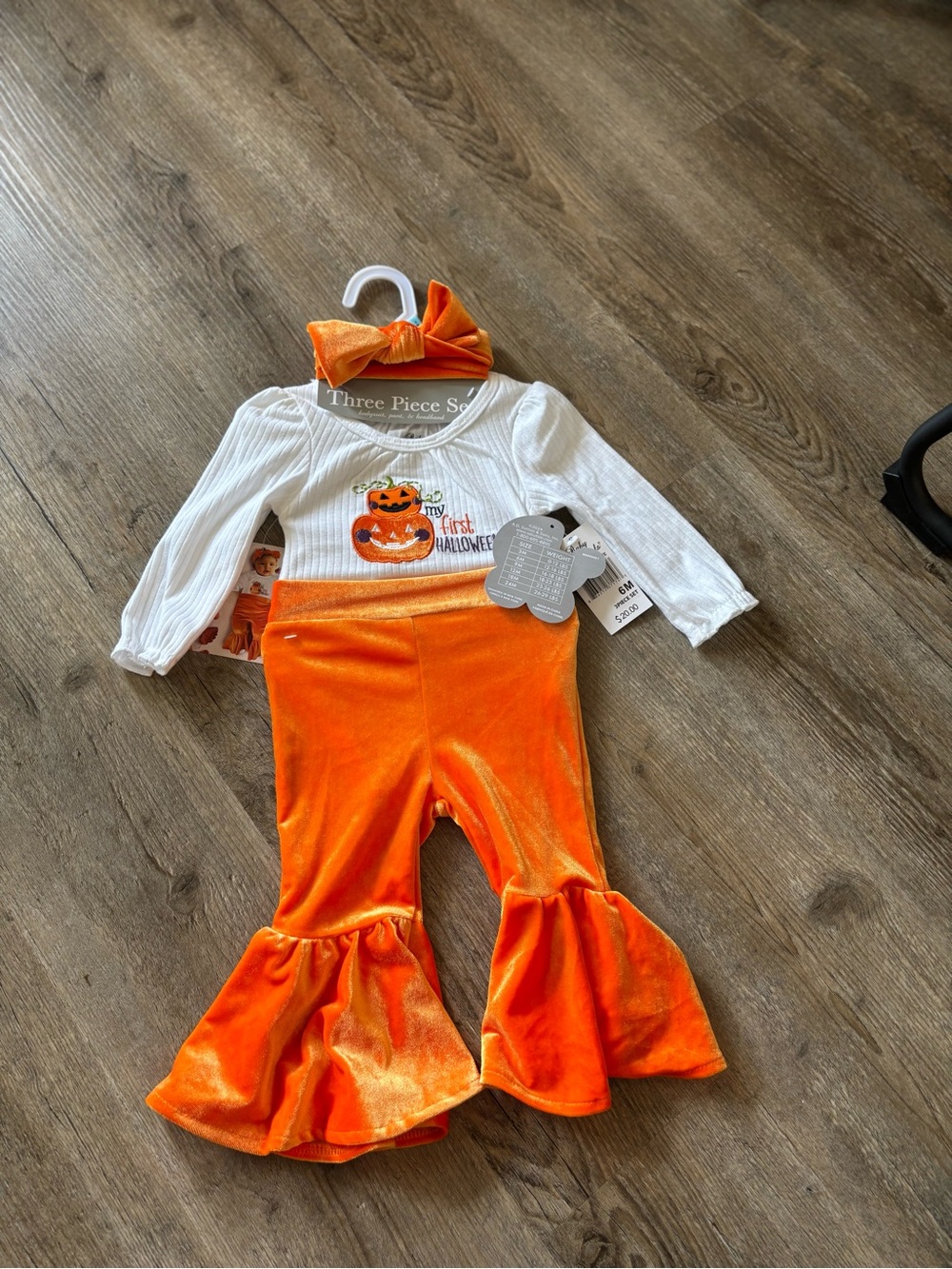 Baby Essentials Orange & White Halloween Pumpkin Three-Piece Set